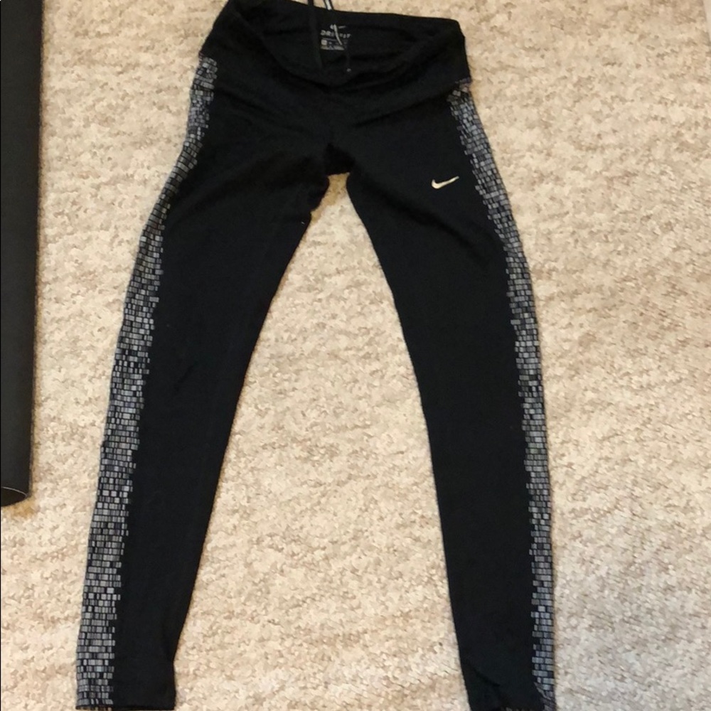 Nike dri-fit workout/jogging/yoga pant - Picture 3 of 6